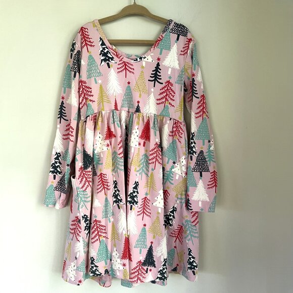 Hanna Andersson Long Sleeve Skater Dress with Pockets, Twinkly Trees, Size 6-7 - Picture 2 of 6